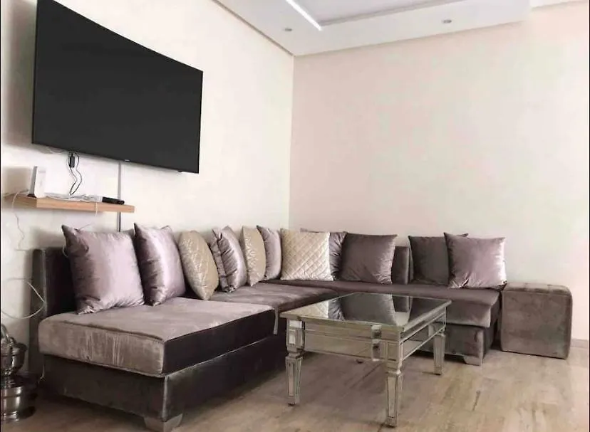 Appartement Modern & Lovely 2 Bedroom En-Suite By Tramway And Train Station Belvedere Casablanca
