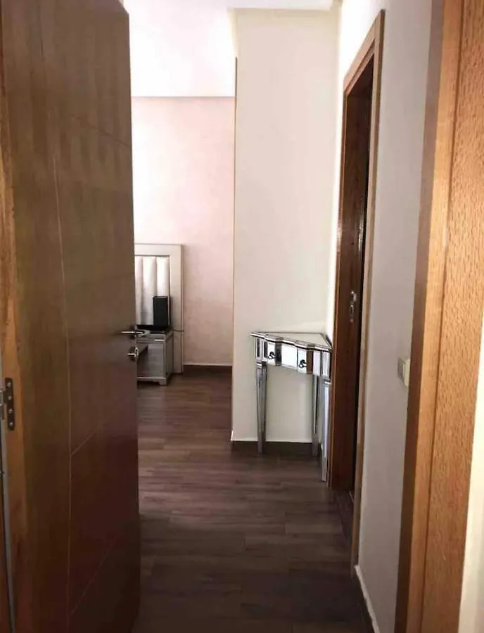 Modern & Lovely 2 Bedroom En-Suite By Tramway And Train Station Belvedere Casablanca
