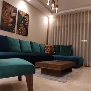 Appartement Luxueux Centre Parking Privé Netflix, Casablanca